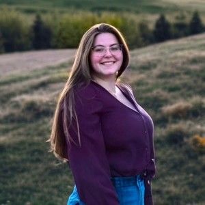 Meet your Posher, Demiree